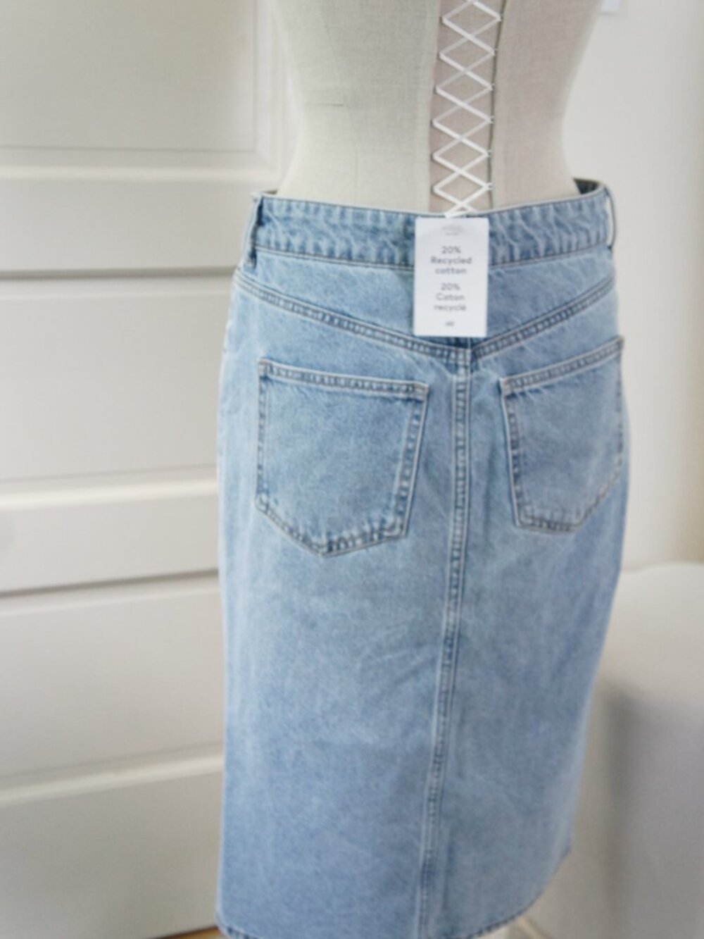 H&M Light Blue Denim Midi Skirt with Front Slit Size 6 NWT - Picture 4 of 12